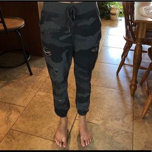 Aerie distressed camo joggers